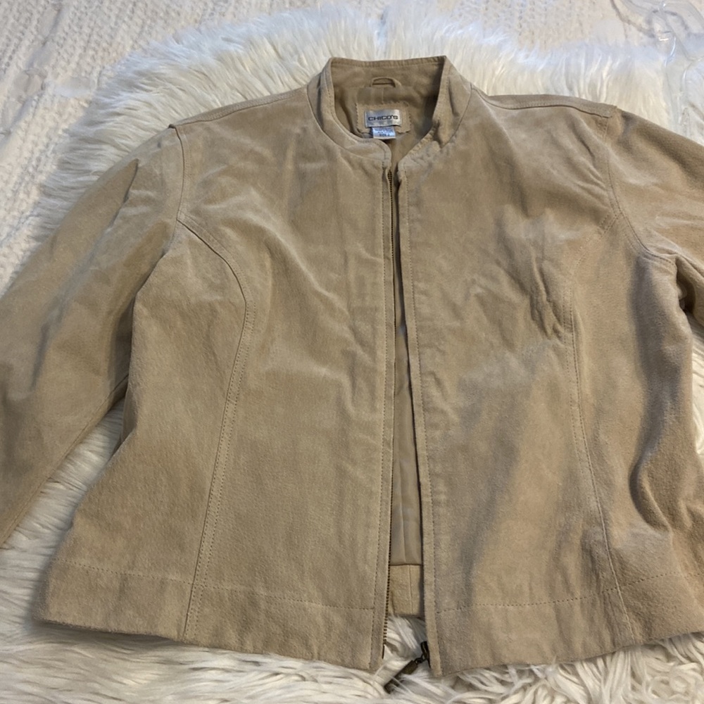 Chicos Leather Jacket excellent condition with front zipper tan color - Picture 12 of 16